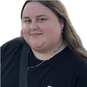 Soy una alumna de 2º de Educación Infantil. Imparto clases a domicilio y online hasta la ESO